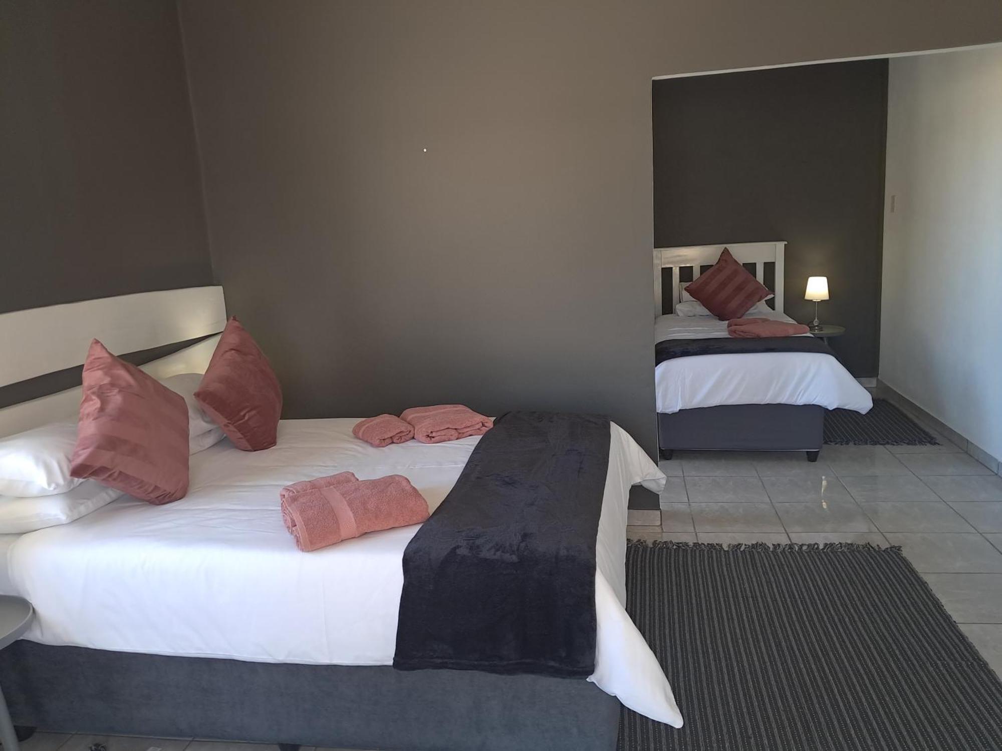 Mount Canyon Guest Farm Keetmanshoop Habitación foto
