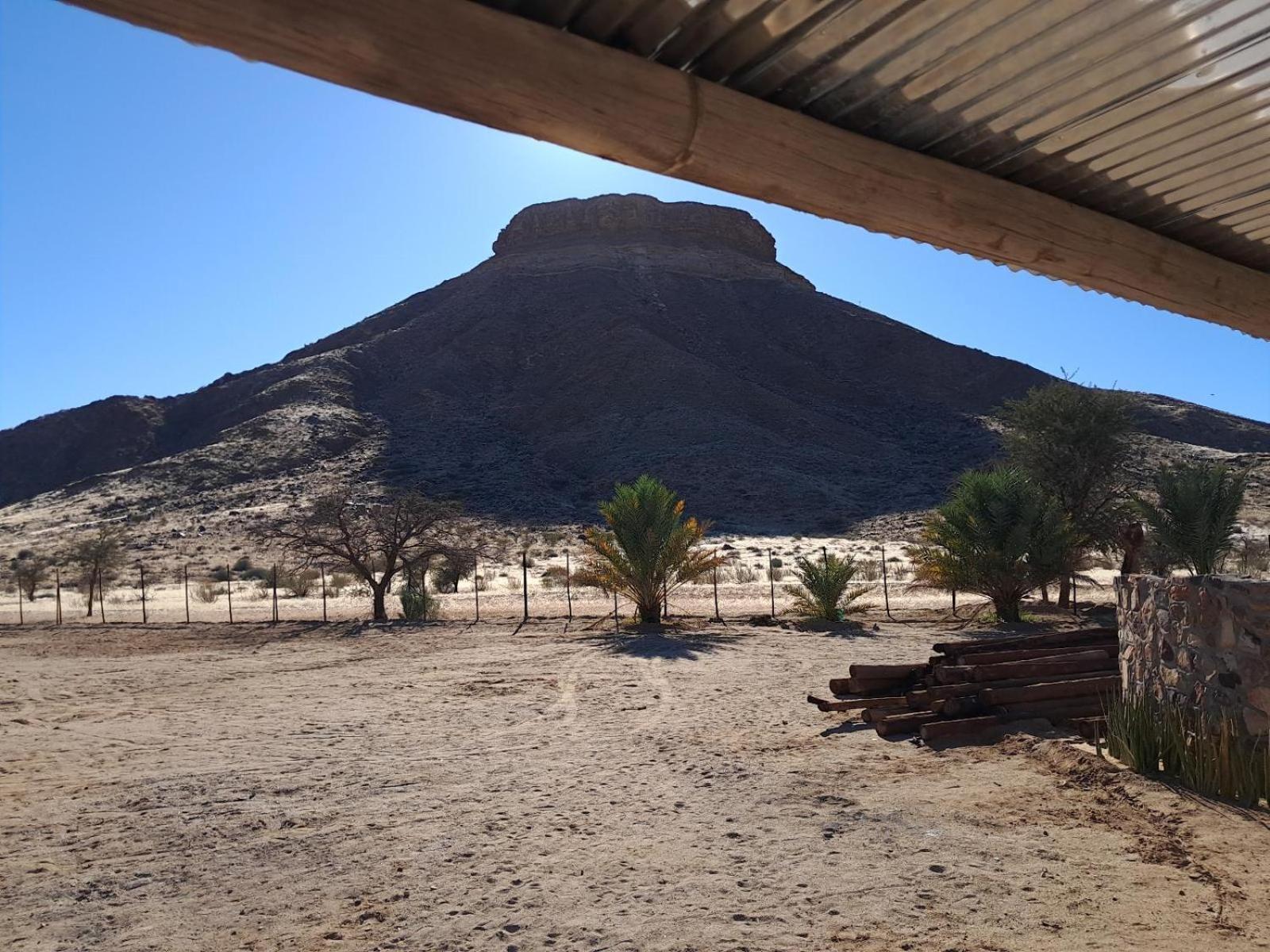 Mount Canyon Guest Farm Keetmanshoop Habitación foto